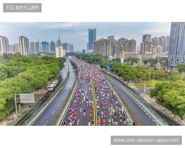 城市赛事：马拉松报名火爆带动周边服务业增长，马拉松赛道服务