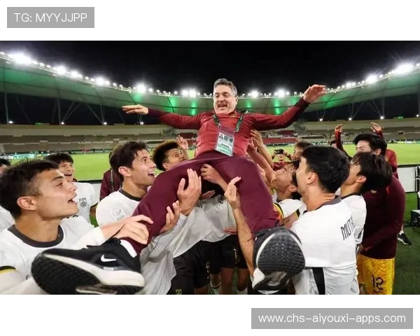 安东尼奥喊话球迷:中国足球将冲击2030世界杯!,安东尼奥足球运动员 安东尼奥喊话球迷:中国足球将冲击2030世界杯!,安东尼奥足球运动员