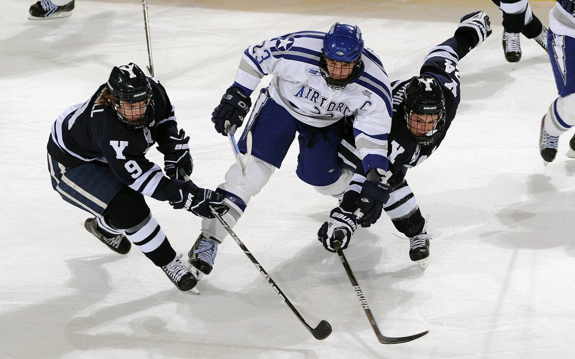 广东队加强团队配合打出多点开花局面